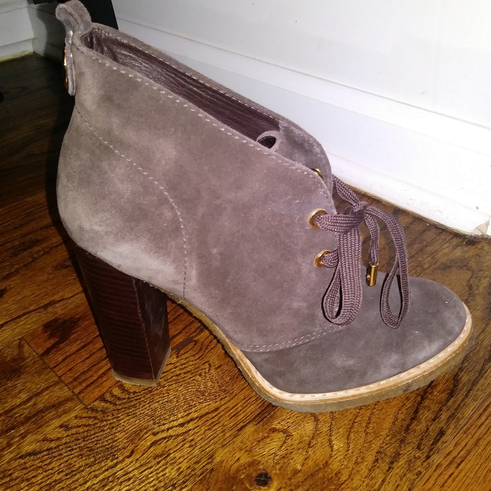 Ankle boots